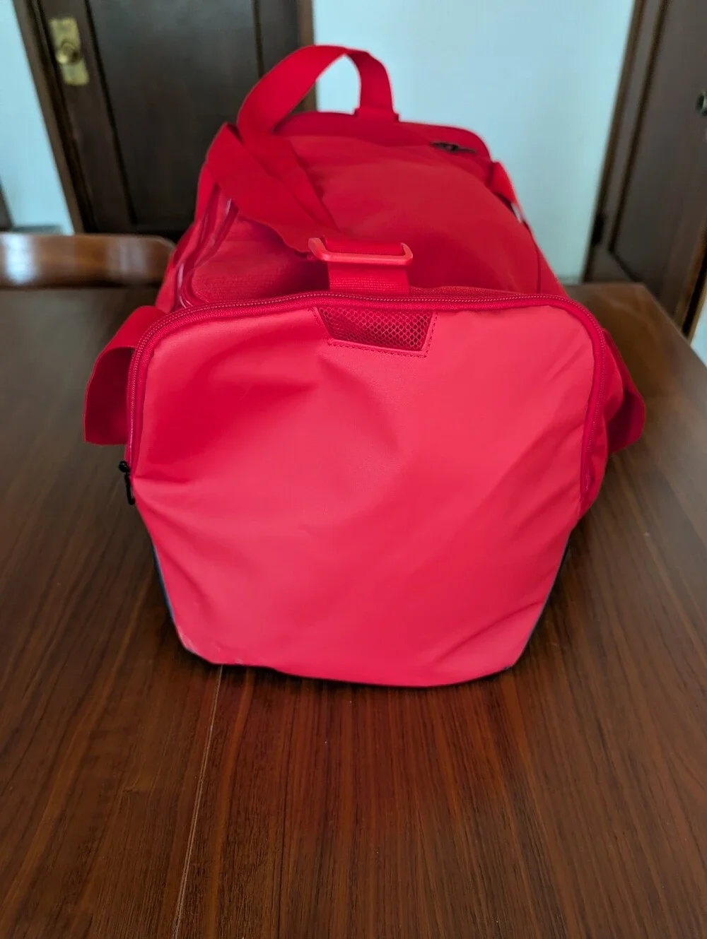 Nike bold red